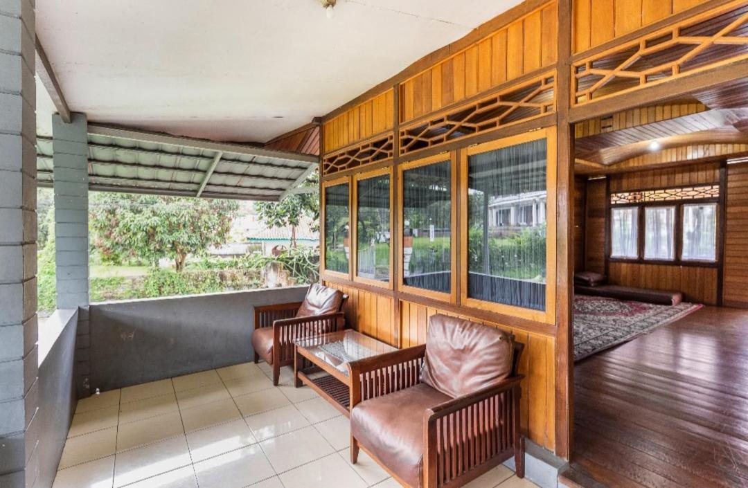Villa Anjung Balak Cisarua Bagian luar foto