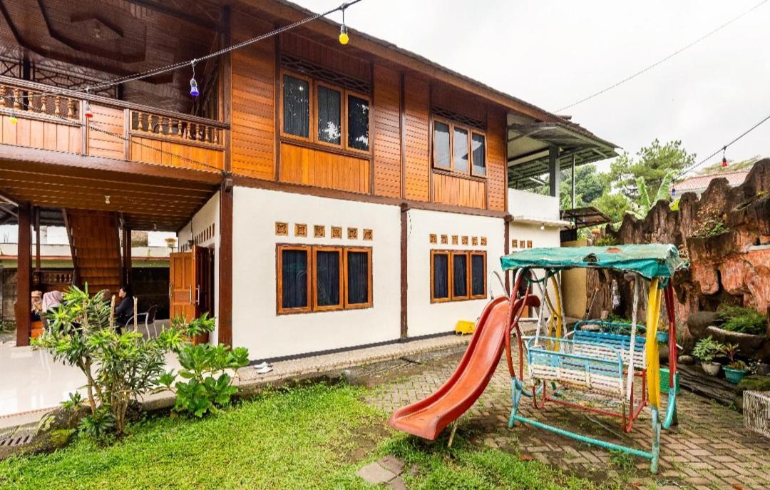 Villa Anjung Balak Cisarua Bagian luar foto
